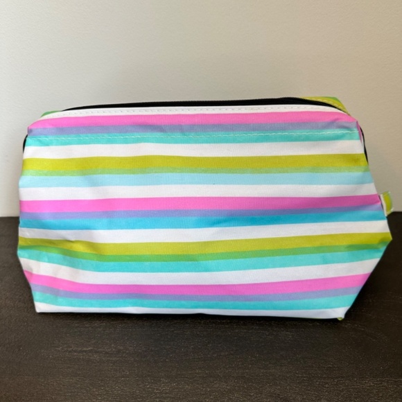 Scout Little Big Mouth Makeup Bag - Picture 2 of 8
